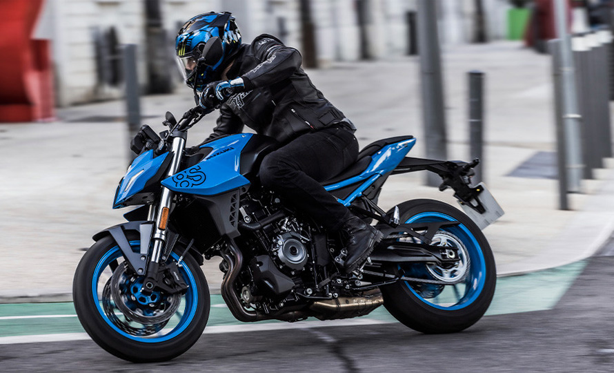 GSX-8S (13).jpg?v=1744726470